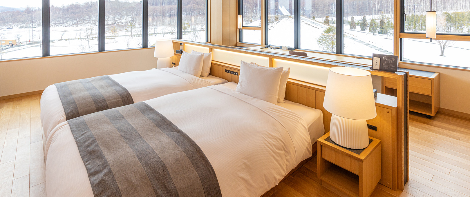 images:Premier Suite With Open-Air Bath