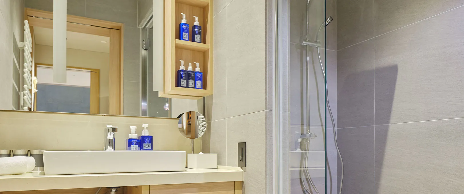 Images:Standard Twin