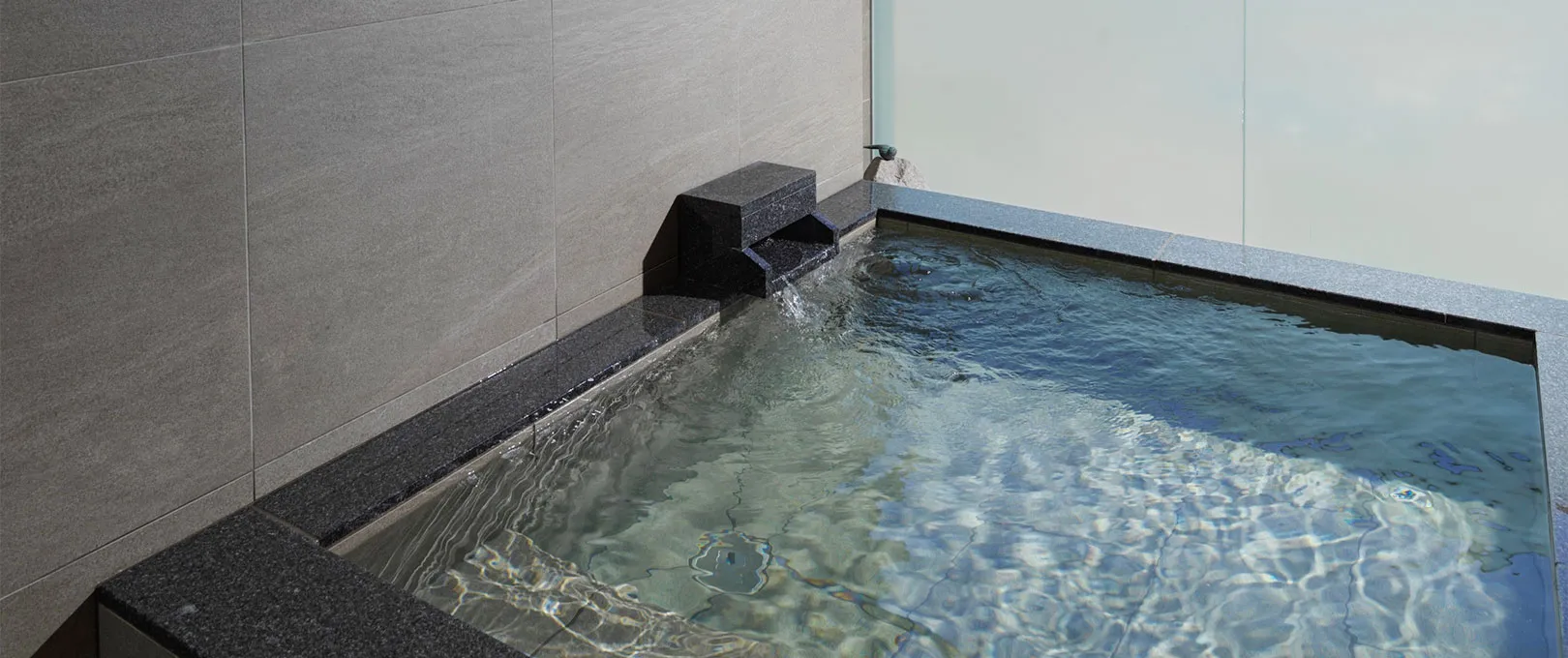 images:Suite With Open-Air Bath