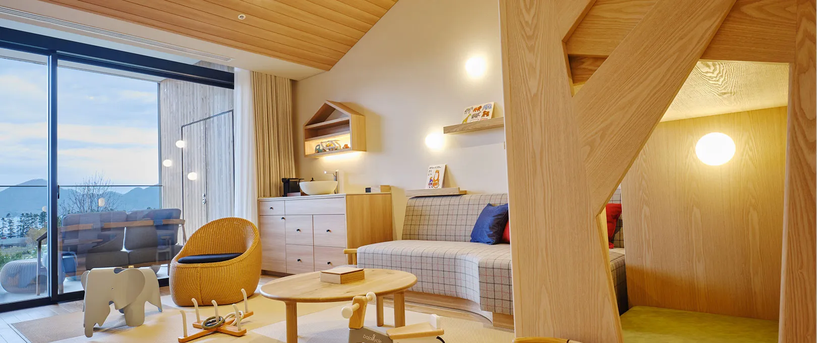 画像:温泉露天風呂付ファミリー和洋室・キッズヘブン