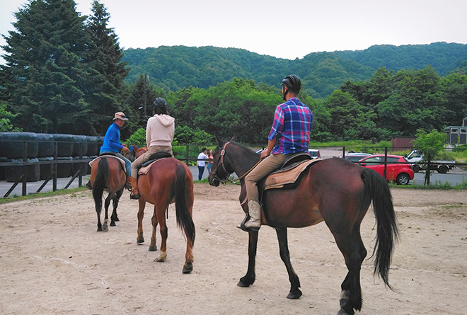 画像:ホーストレッキングツアー